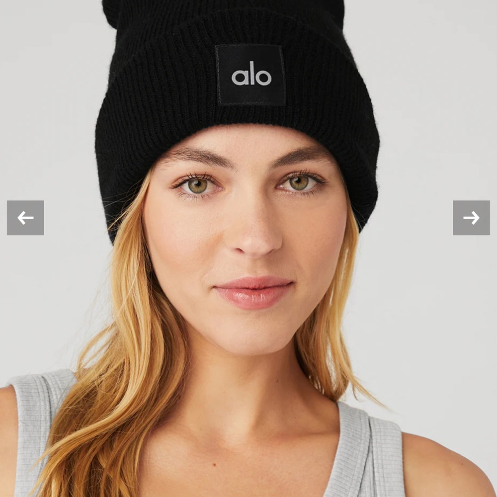 ALO Yoga Classic Black Knit Beanie